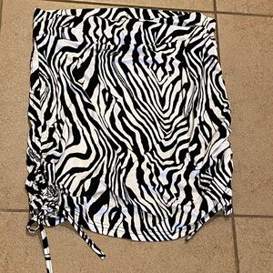 Monochrome Animal Print Skirt
